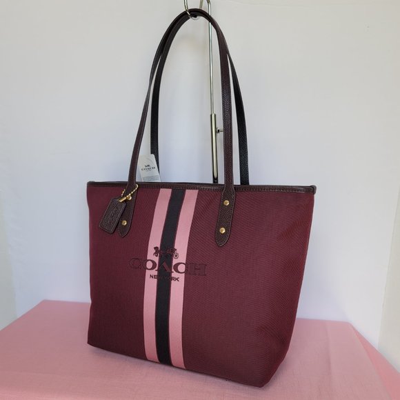 COACH Horse & Carriage Jacquard Fabric City Tote- Oxblood color ⭐ - Picture 3 of 16